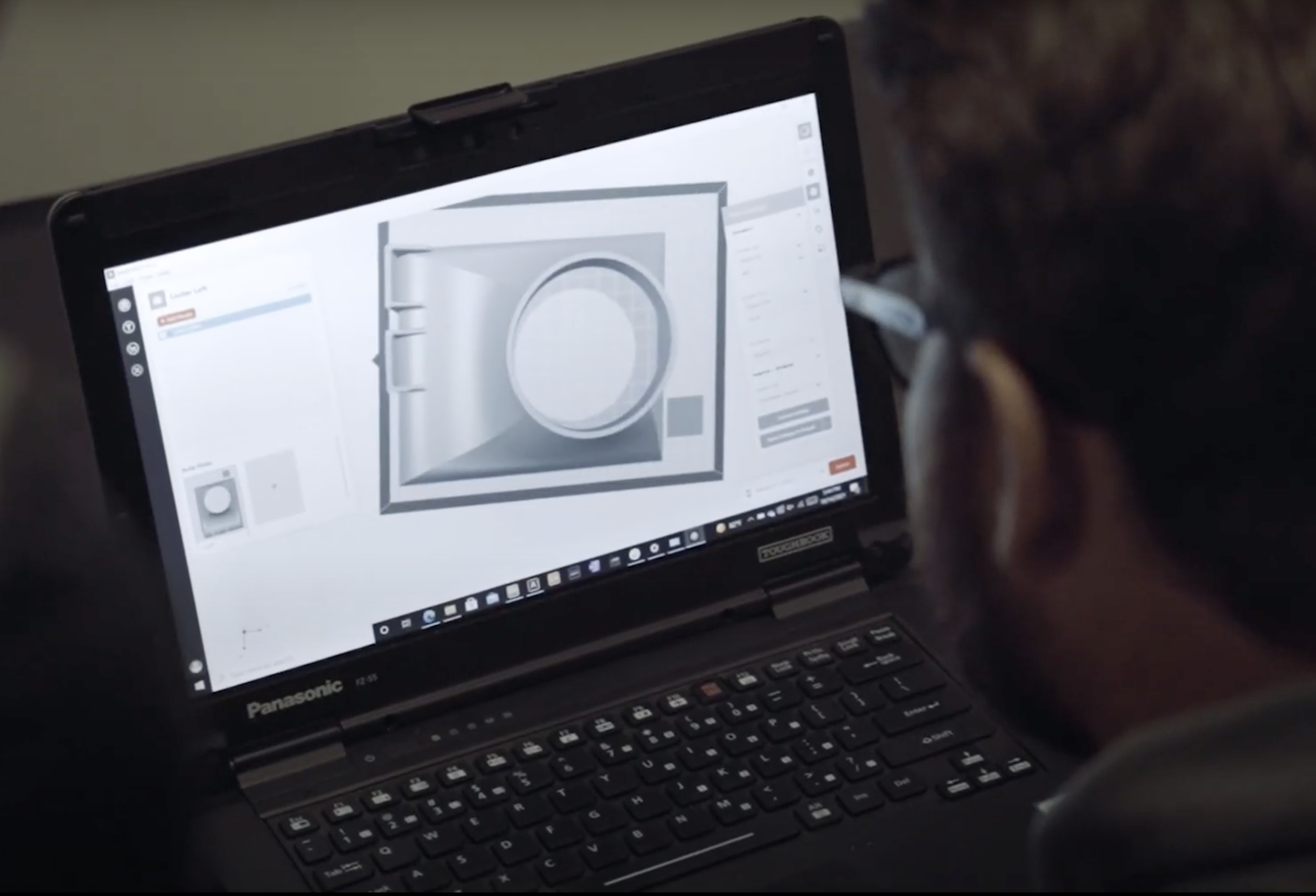 Ryan Kelly prepares a CAD model for print using MakerBot Print